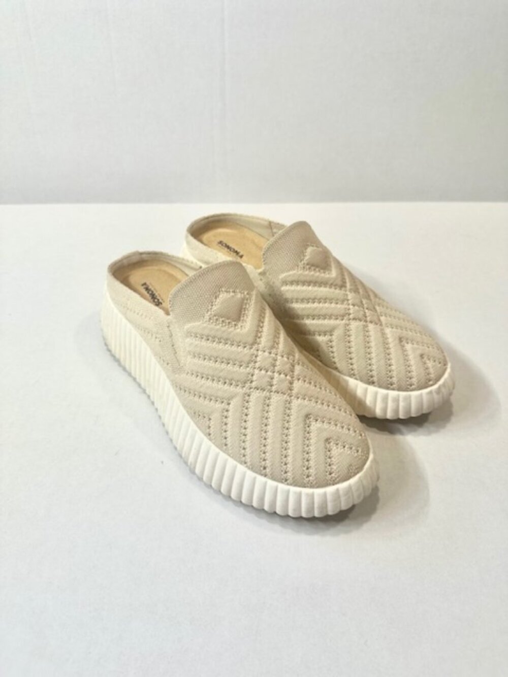 Sonoma Womens Slip-On Comfort Shoes Knit Design Padded Platform Heel Taupe 8.5 - Picture 3 of 9